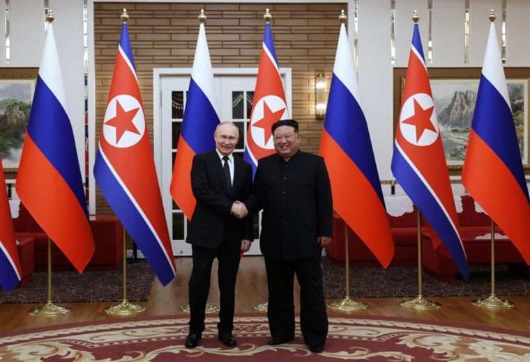 Kim Jong-un y Vladimir Putin firman un acuerdo de asociación estratégica