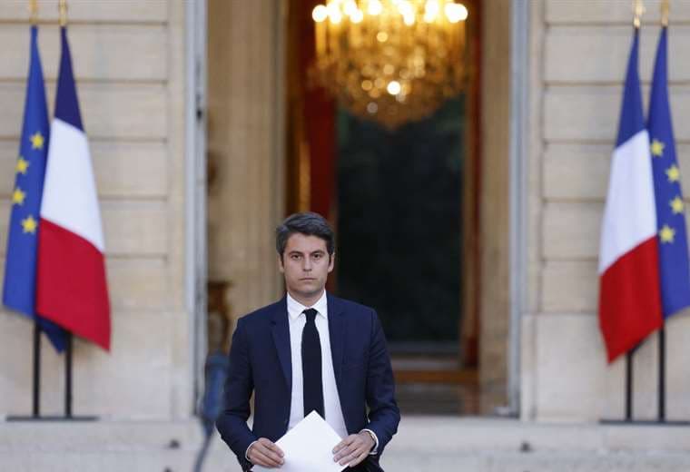 El primer ministro francés anuncia su dimisión tras victoria de izquierda en legislativas